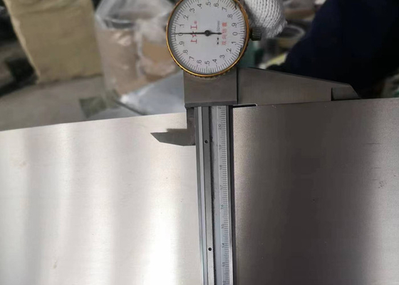 좋은 가격 인코넬 600 스트립: 단단한 상태 / 부드러운 상태 및 밝은 / 산화 된 표면에서 1354-1413 °C 녹는 범위 온라인으로